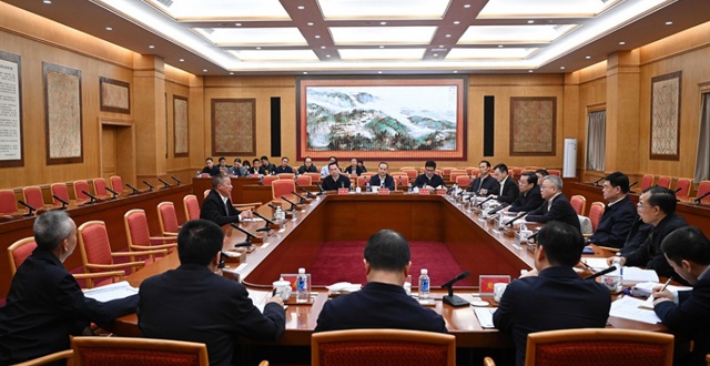 沈晓明接待来访群众