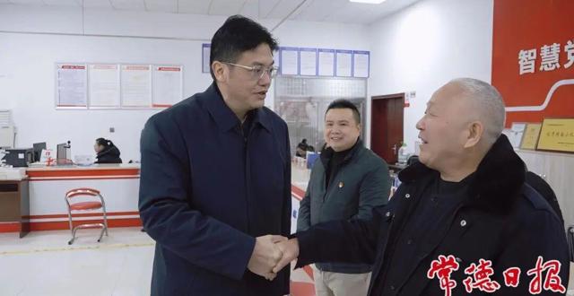 罗毅君在武陵区永安街道开展下访接访活动